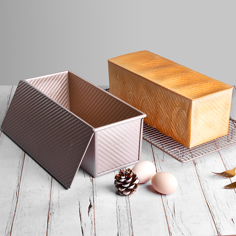Kitchen Appliances Shelves - Forma do tostów z pokrywką, forma